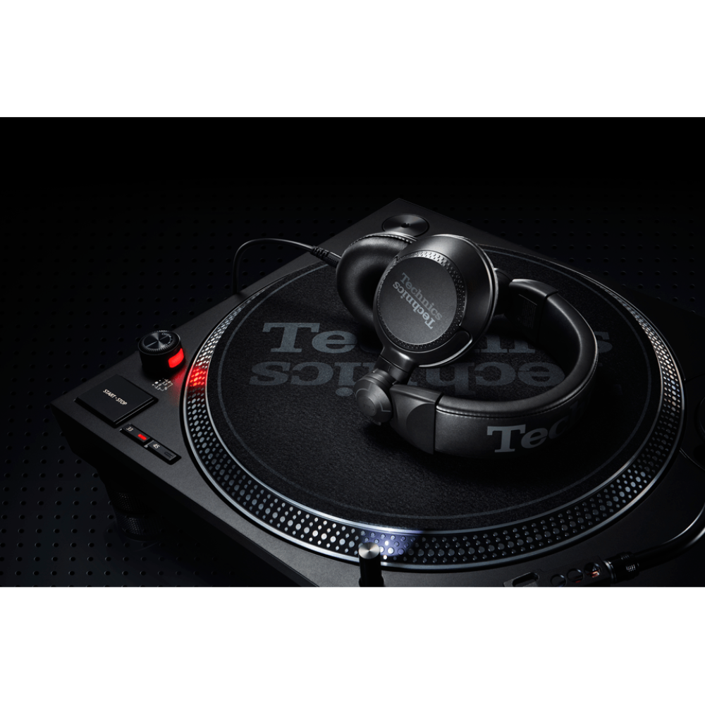 DJ вініловий програвач Technics SL-1210MK7EE Black DJ вініловий програвач Technics SL-1210MK7EE Black