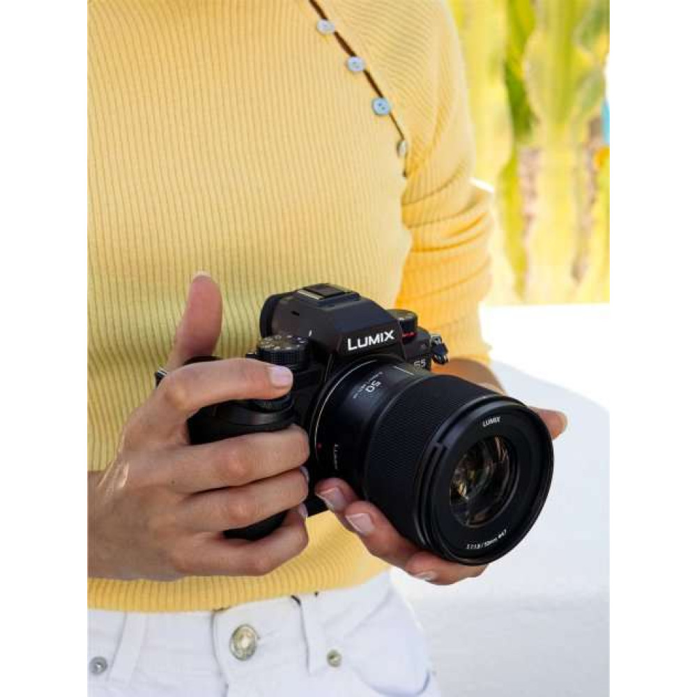 Об'єктив Panasonic S-S50ME Lumix S 50 mm F1.8 Об'єктив Panasonic S-S50ME Lumix S 50 mm F1.8