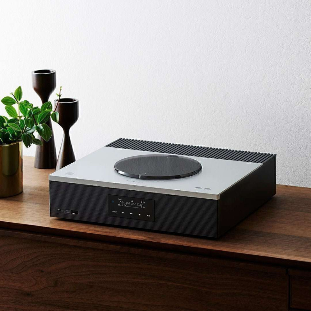 Мережевий CD-ресивер преміального класу Technics SA-C600EE-K Black Мережевий CD-ресивер преміального класу Technics SA-C600EE-K Black