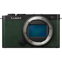 Цифрова фотокамера Panasonic Lumix S DC-S9E-G Body Dark Olive Цифрова фотокамера Panasonic Lumix S DC-S9E-G Body Dark Olive