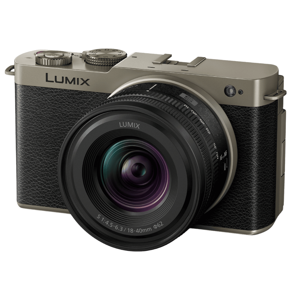 Цифрова фотокамера Panasonic Lumix S9 Titanium Black +18-40mm Kit DC-S9NE-NB (Black Lens)